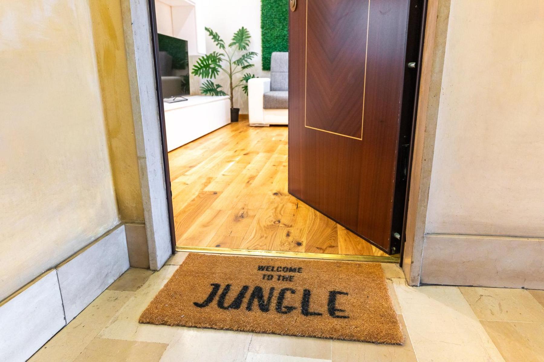 Urban Jungle Santa Rita Family Home Турин Экстерьер фото